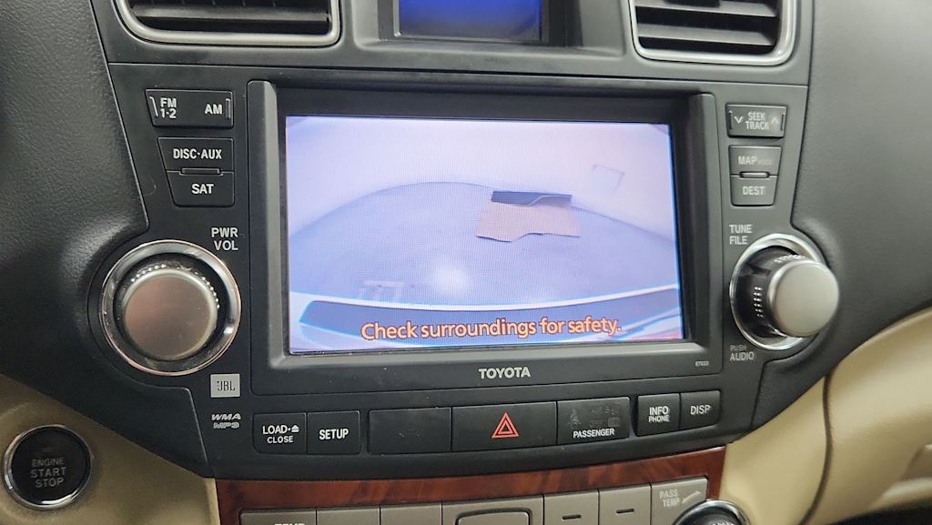 Thumbnail: 2012 Toyota Highlander - 27