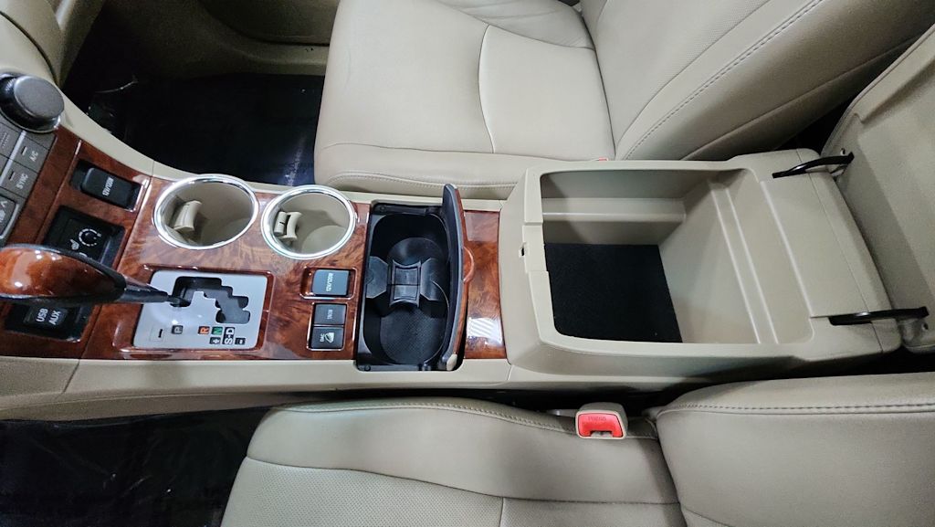 Thumbnail: 2012 Toyota Highlander - 30