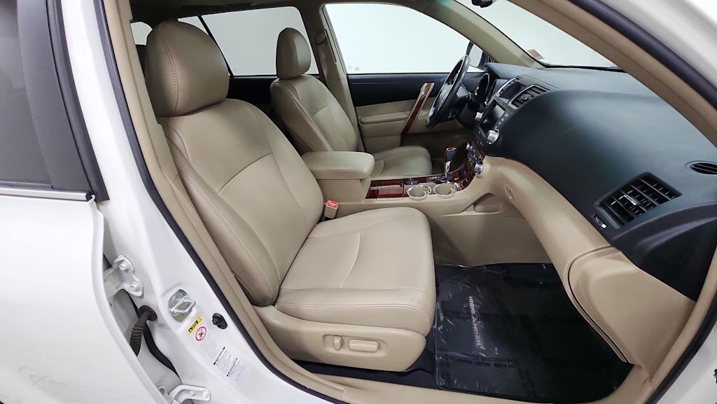 Thumbnail: 2012 Toyota Highlander - 12