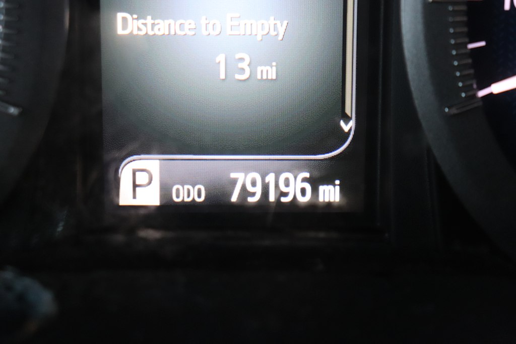 Thumbnail: 2017 Toyota Sienna - 7