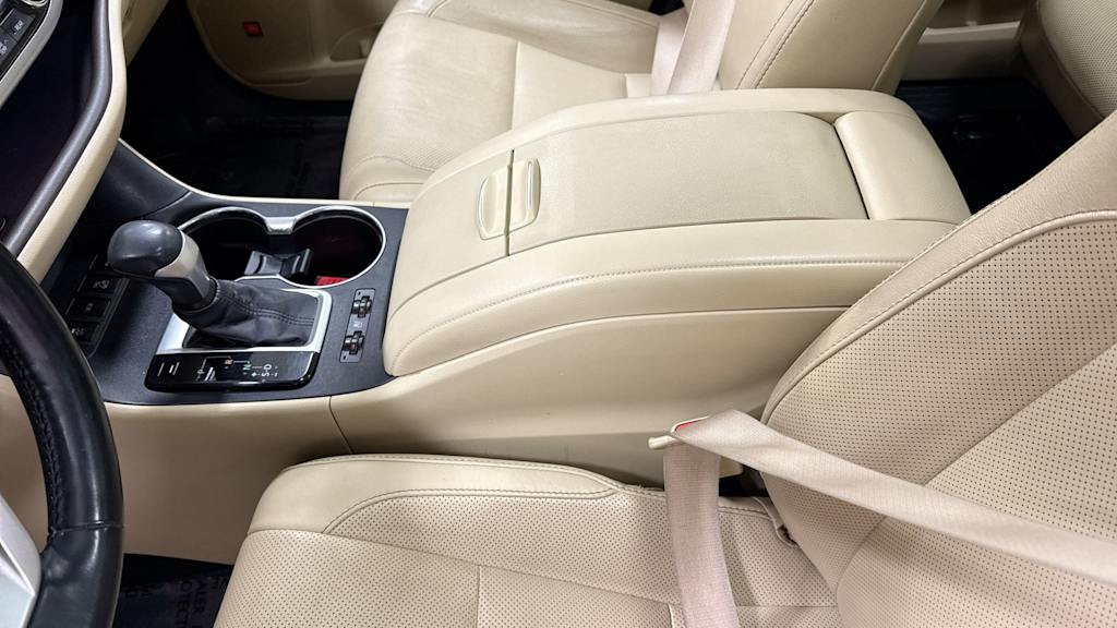 2017 Toyota Highlander Limited 30