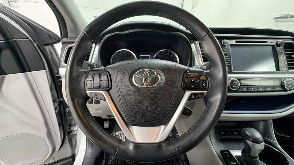 Thumbnail: 2018 Toyota Highlander - 10