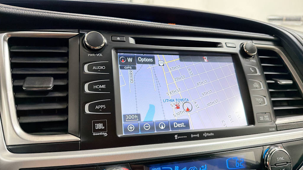 Thumbnail: 2018 Toyota Highlander - 29