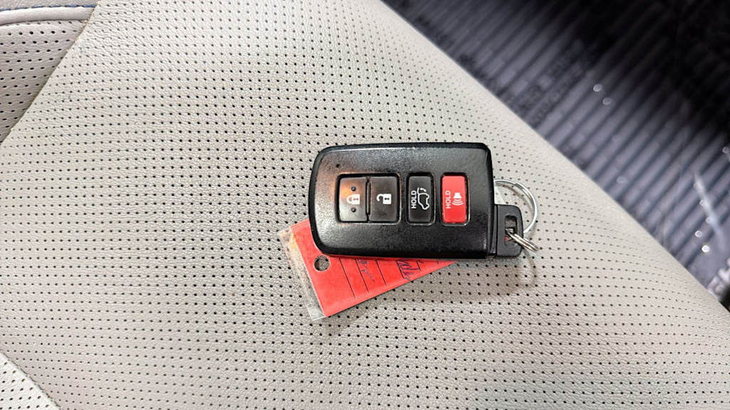 Thumbnail: 2018 Toyota Highlander - 20