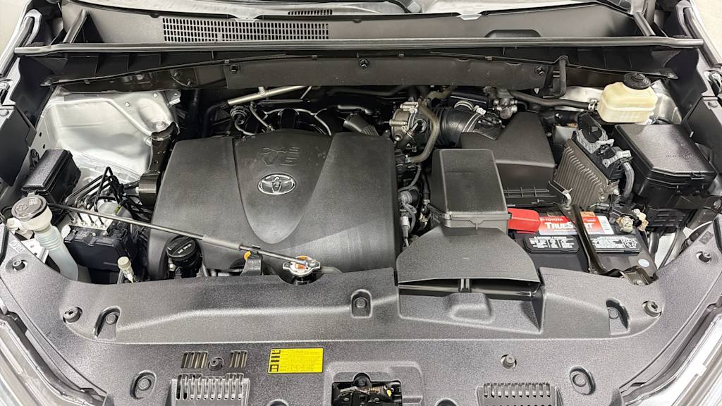 Thumbnail: 2018 Toyota Highlander - 9