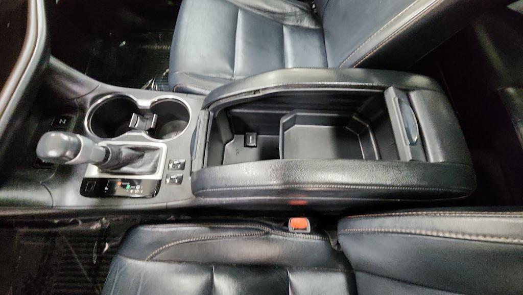 Thumbnail: 2016 Toyota Highlander - 30