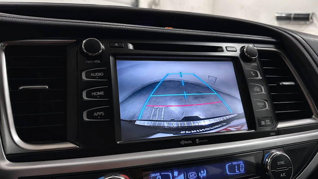 Thumbnail: 2014 Toyota Highlander - 27
