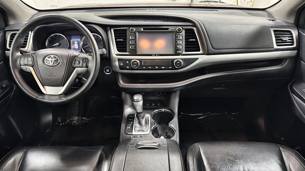 Thumbnail: 2014 Toyota Highlander - 13