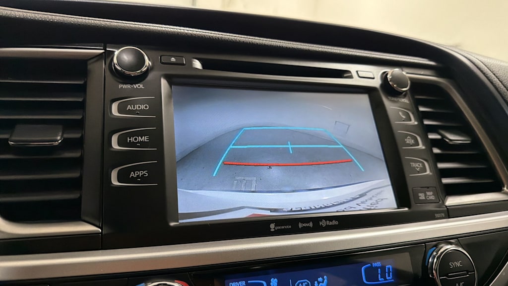 Thumbnail: 2017 Toyota Highlander - 27