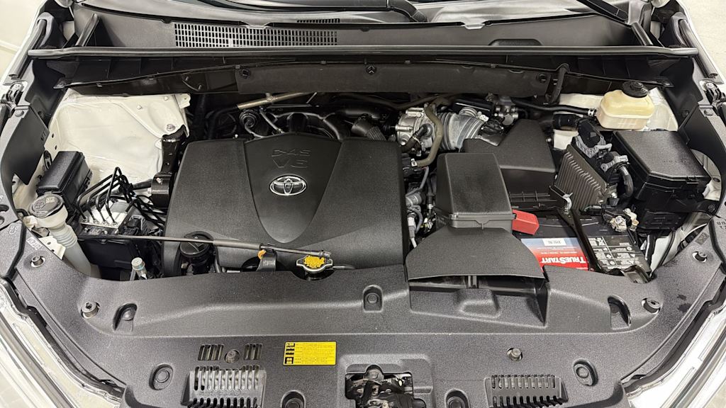 Thumbnail: 2017 Toyota Highlander - 9