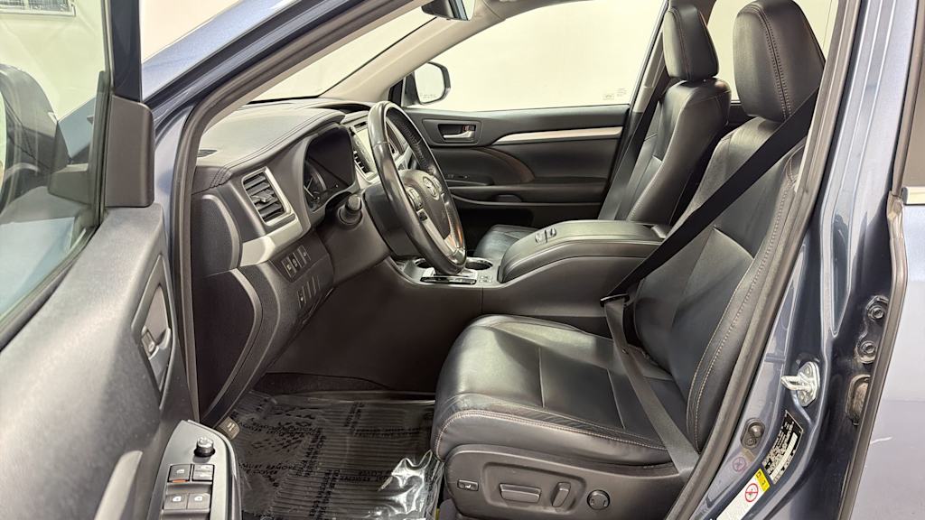 Thumbnail: 2018 Toyota Highlander - 10