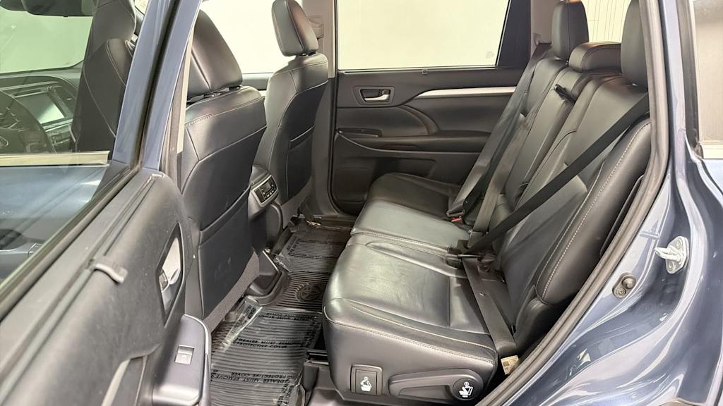 Thumbnail: 2018 Toyota Highlander - 12