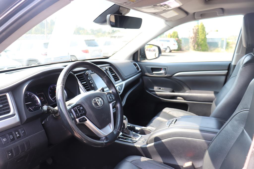 Thumbnail: 2017 Toyota Highlander - 2