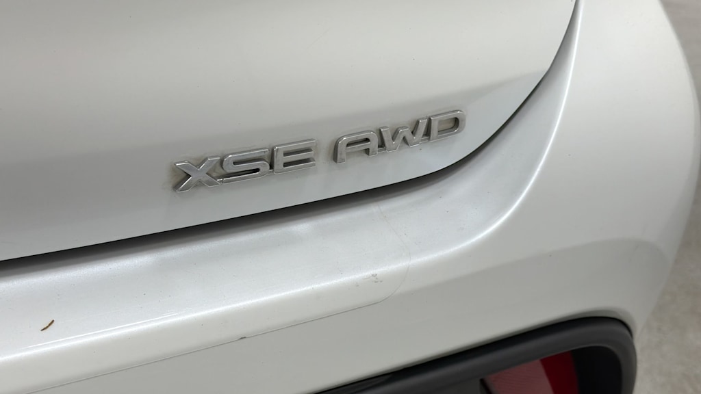 Thumbnail: 2023 Toyota Highlander - 7