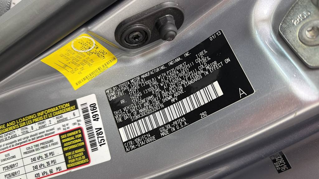 Thumbnail: 2013 Toyota Sienna - 19