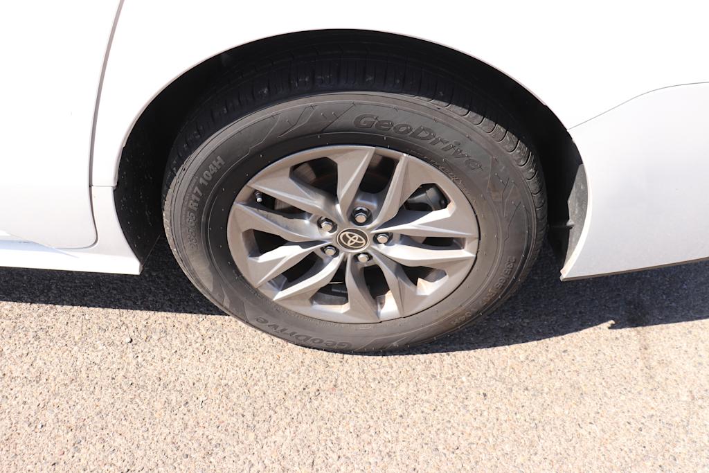 Thumbnail: 2022 Toyota Sienna - 7