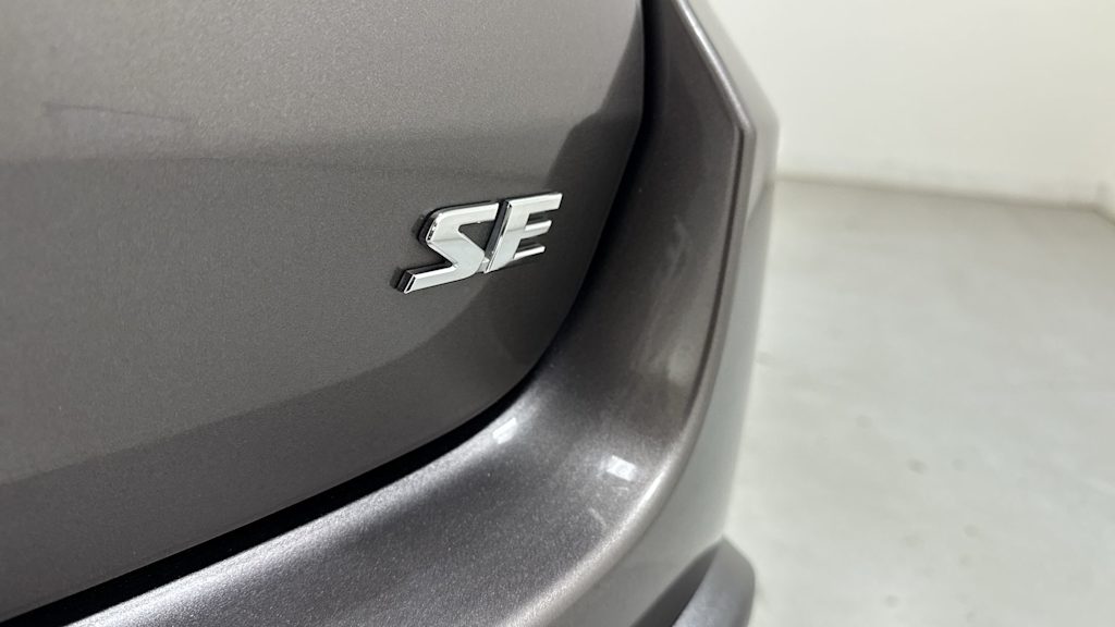 Thumbnail: 2017 Toyota Highlander - 7