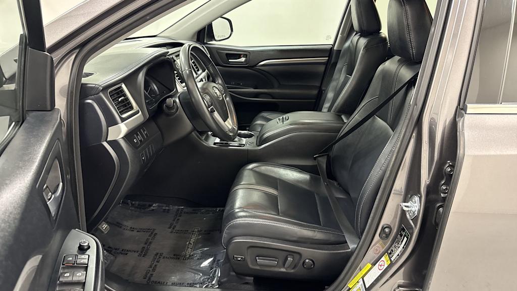 Thumbnail: 2017 Toyota Highlander - 11