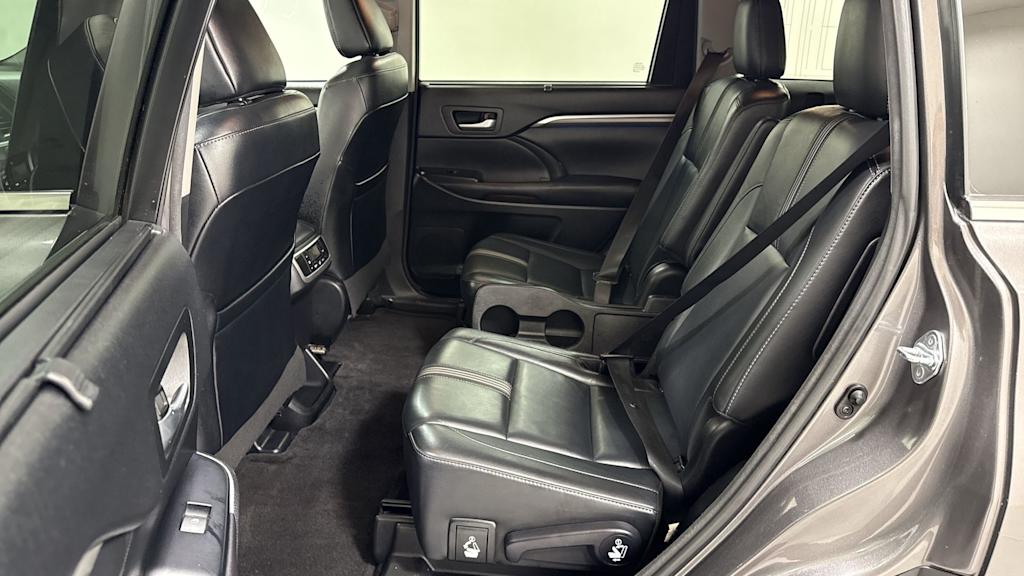 Thumbnail: 2017 Toyota Highlander - 13