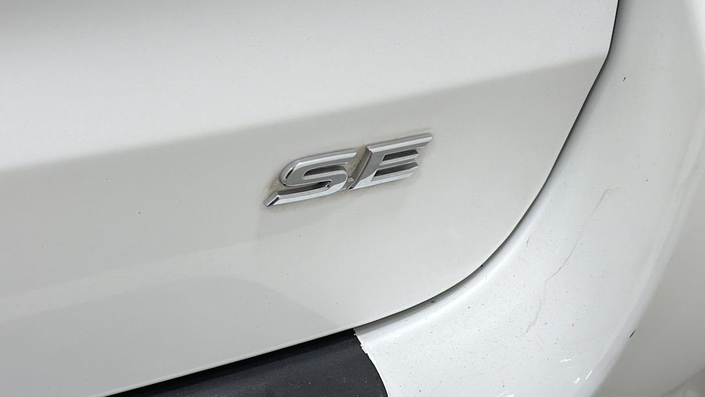 Thumbnail: 2014 Toyota Sienna - 6