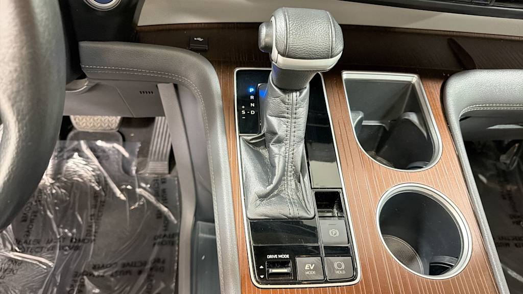 Thumbnail: 2022 Toyota Sienna - 16