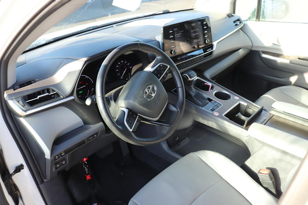 Thumbnail: 2024 Toyota Sienna - 2