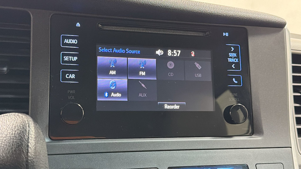 Thumbnail: 2015 Toyota Sienna - 15