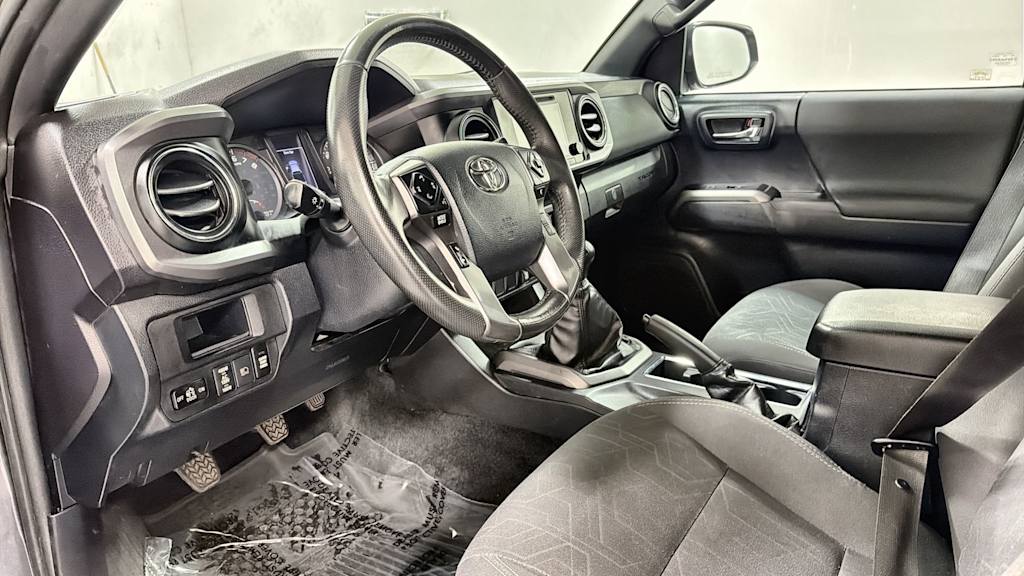 Thumbnail: 2019 Toyota Tacoma - 2