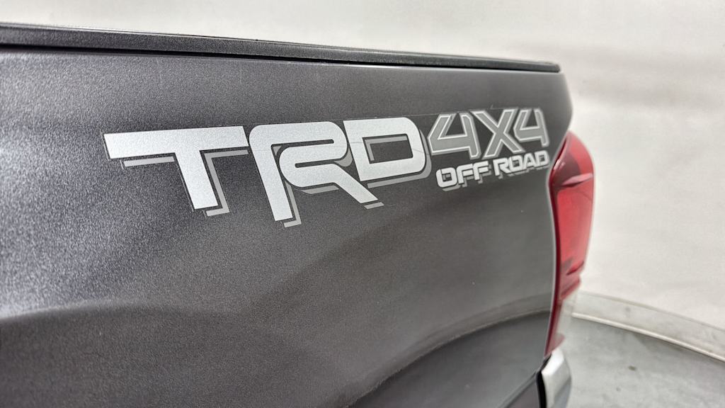Thumbnail: 2019 Toyota Tacoma - 7