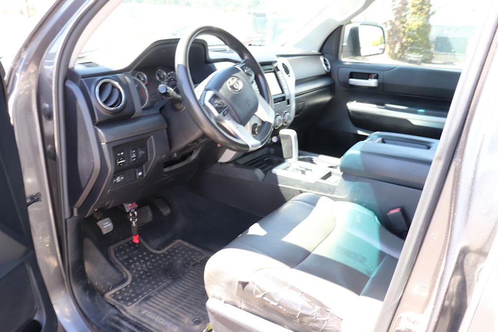 Thumbnail: 2015 Toyota Tundra - 2