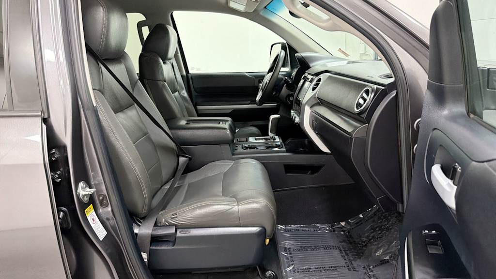 Thumbnail: 2015 Toyota Tundra - 30