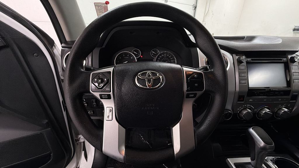 Thumbnail: 2017 Toyota Tundra - 10
