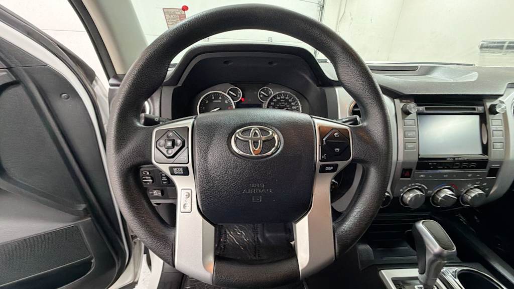 Thumbnail: 2017 Toyota Tundra - 9