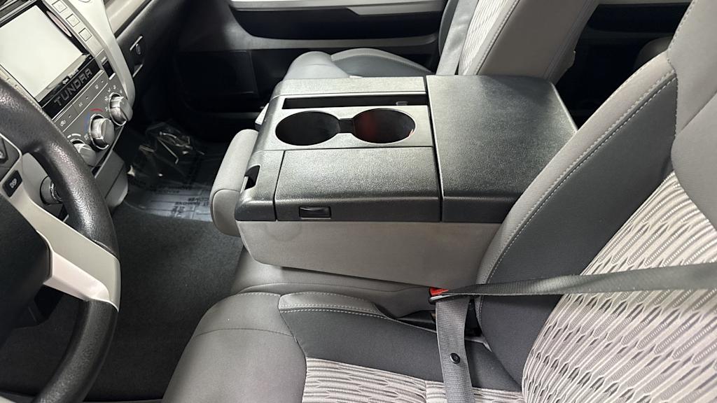 Thumbnail: 2016 Toyota Tundra - 10