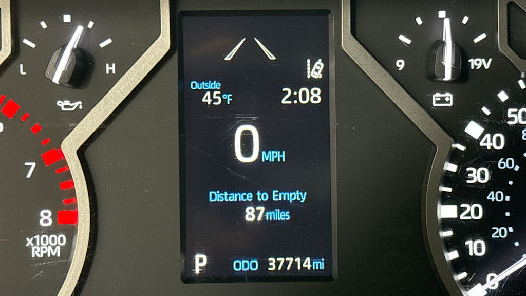 2022 Toyota Tundra SR 16