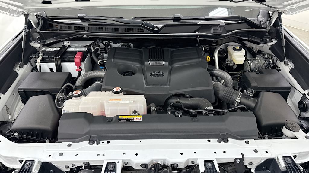 2022 Toyota Tundra SR 8