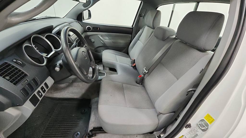 Thumbnail: 2011 Toyota Tacoma - 9