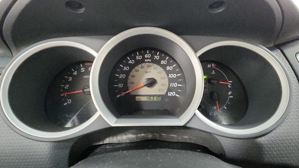 Thumbnail: 2011 Toyota Tacoma - 14
