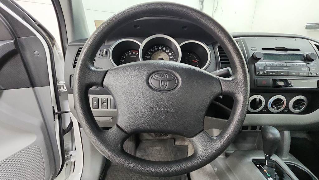 Thumbnail: 2011 Toyota Tacoma - 8