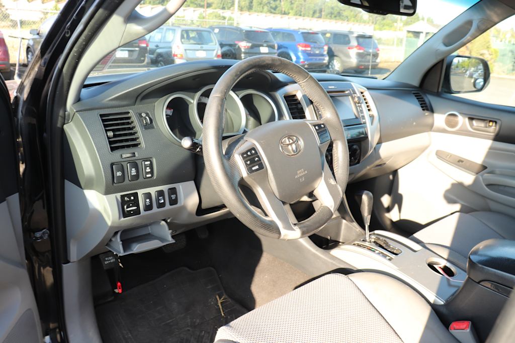 Thumbnail: 2013 Toyota Tacoma - 2