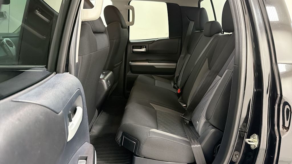 Thumbnail: 2015 Toyota Tundra - 11