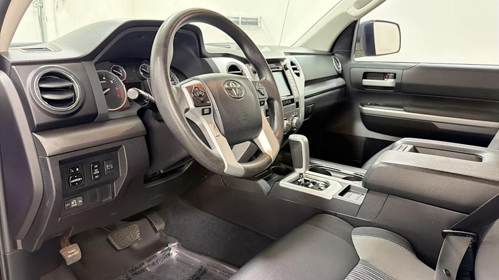 Thumbnail: 2015 Toyota Tundra - 2
