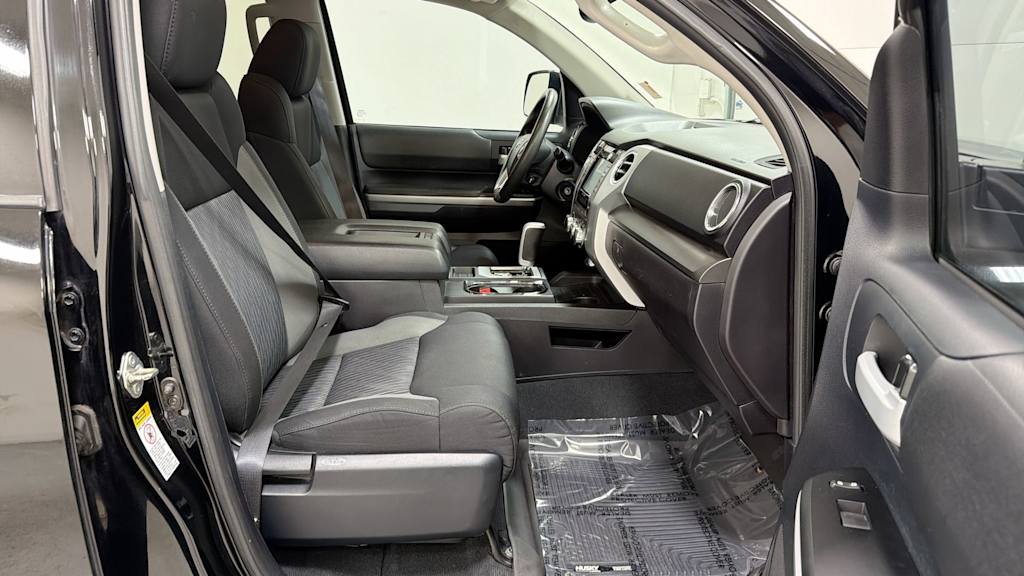 Thumbnail: 2015 Toyota Tundra - 10