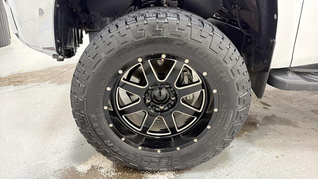 Thumbnail: 2019 Toyota Tundra - 8