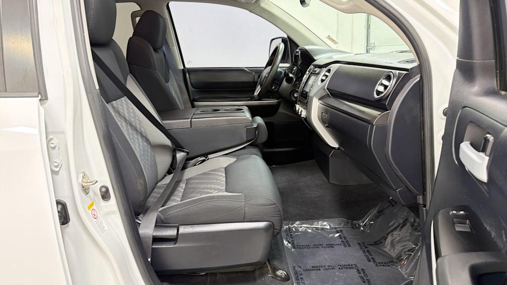 Thumbnail: 2019 Toyota Tundra - 12
