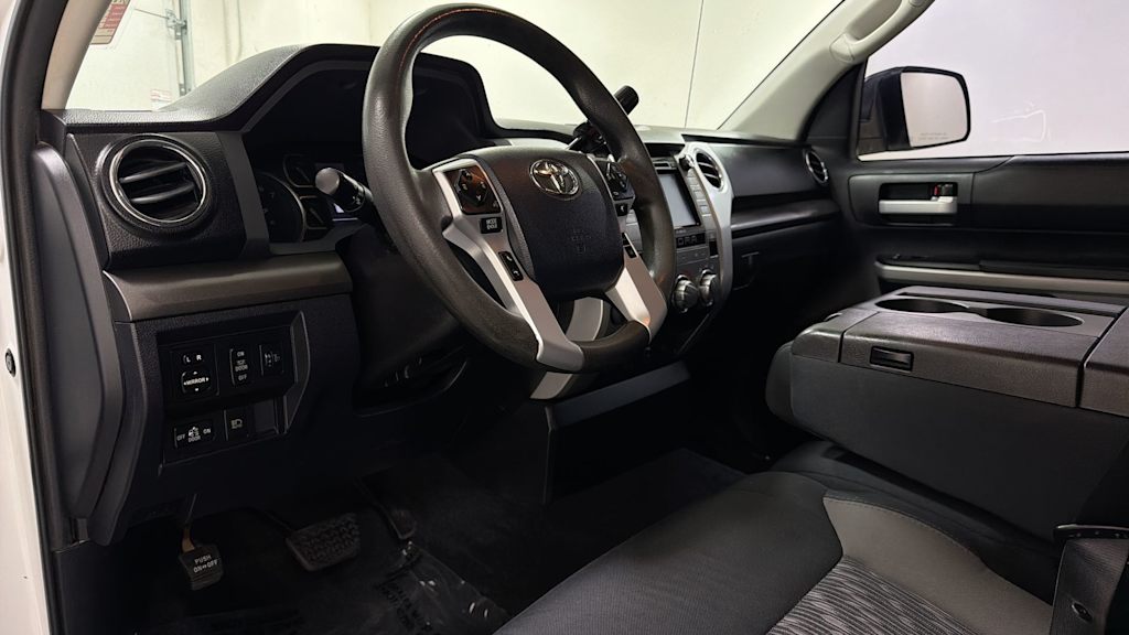 Thumbnail: 2019 Toyota Tundra - 2