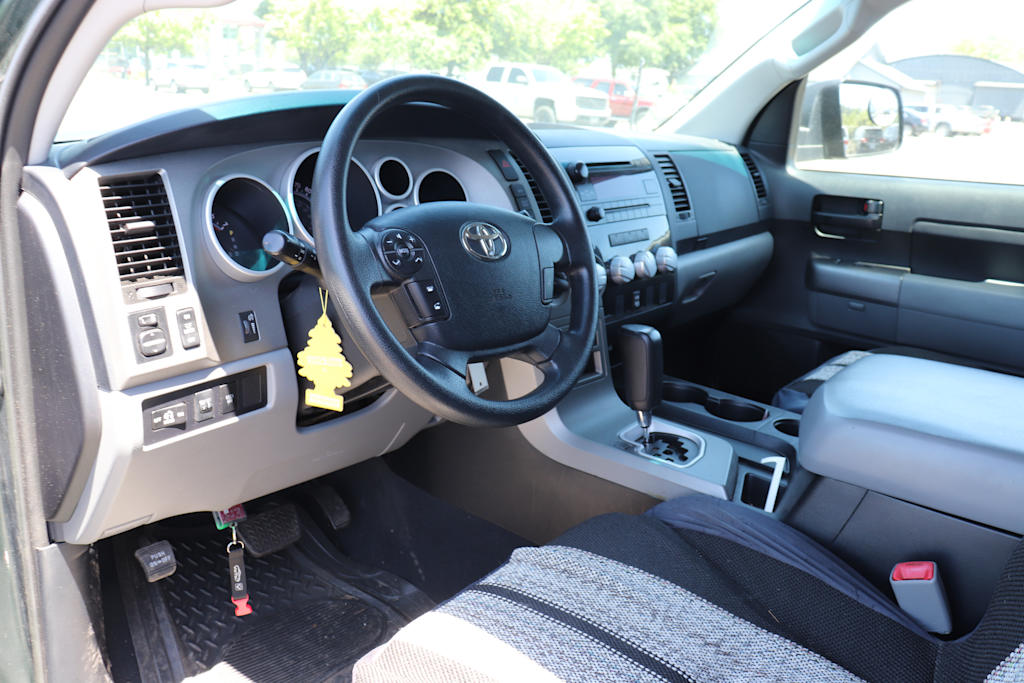 Thumbnail: 2013 Toyota Tundra - 2