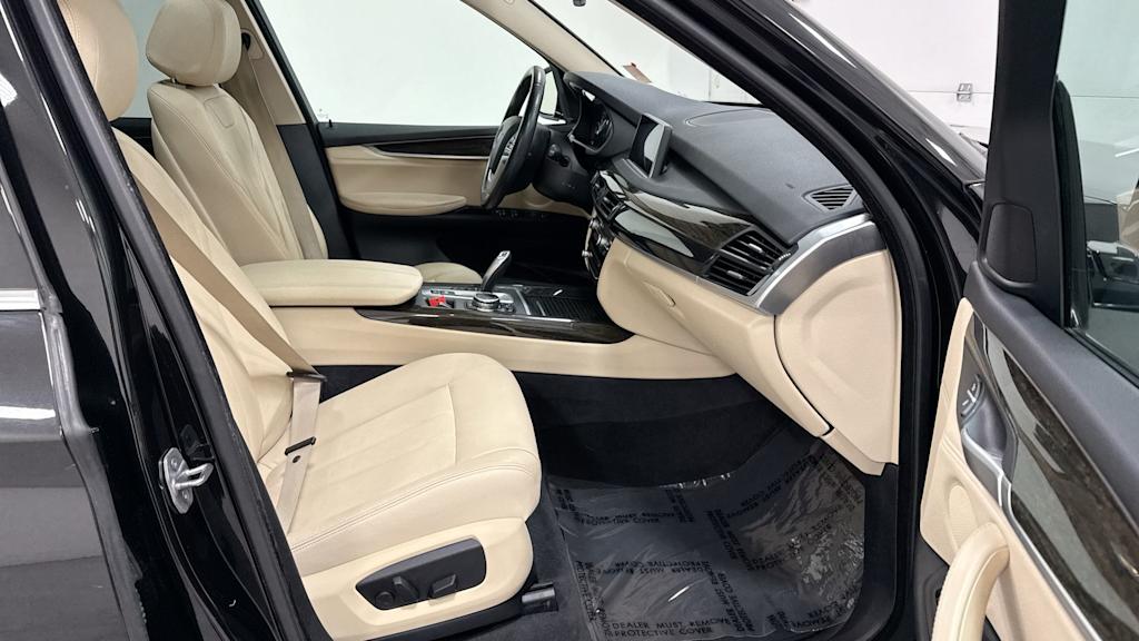 Thumbnail: 2016 BMW X5 - 32