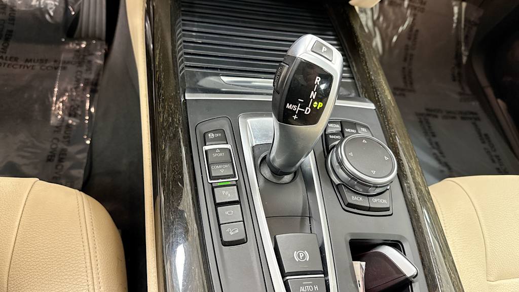 Thumbnail: 2016 BMW X5 - 16