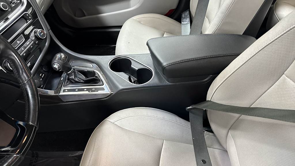 Thumbnail: 2015 Kia Optima - 10